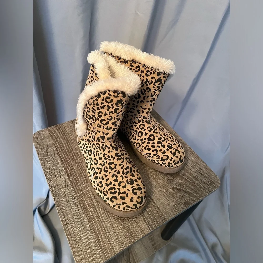 Leopard Print geninue suede faux Fur Lined Boots